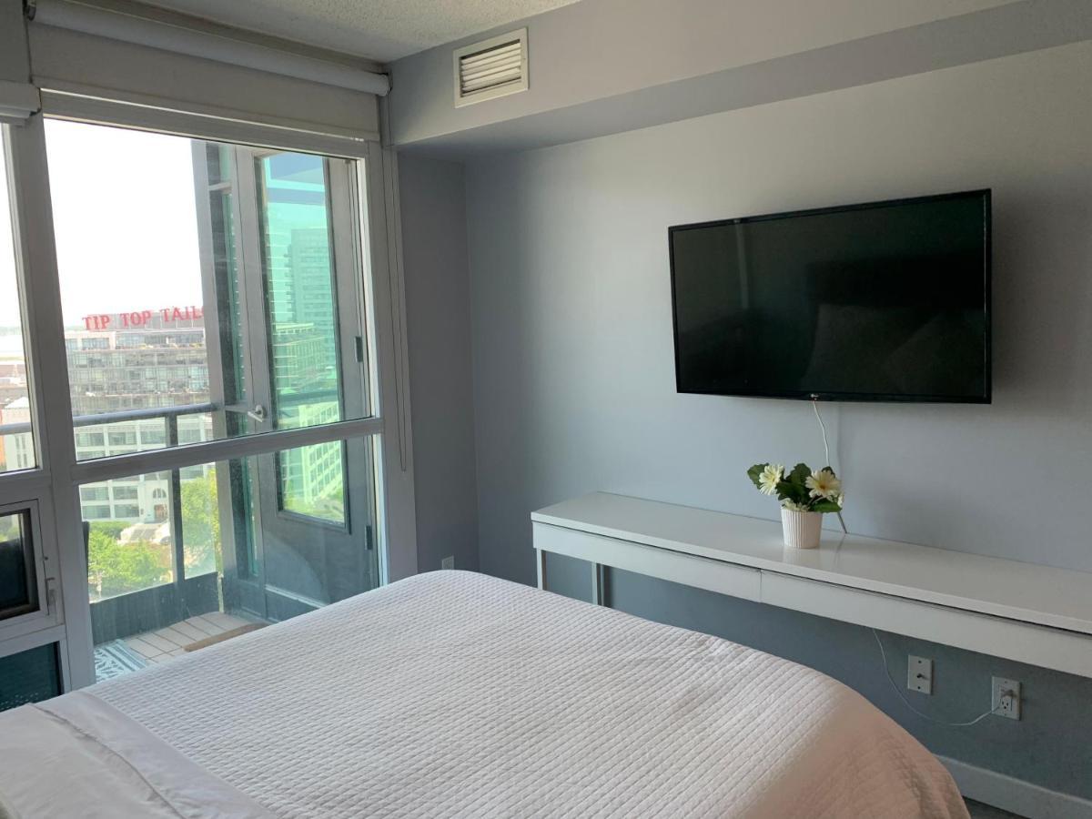 Downtown Waterfront Suites With Cn Tower Views โตรอนโต ภายนอก รูปภาพ
